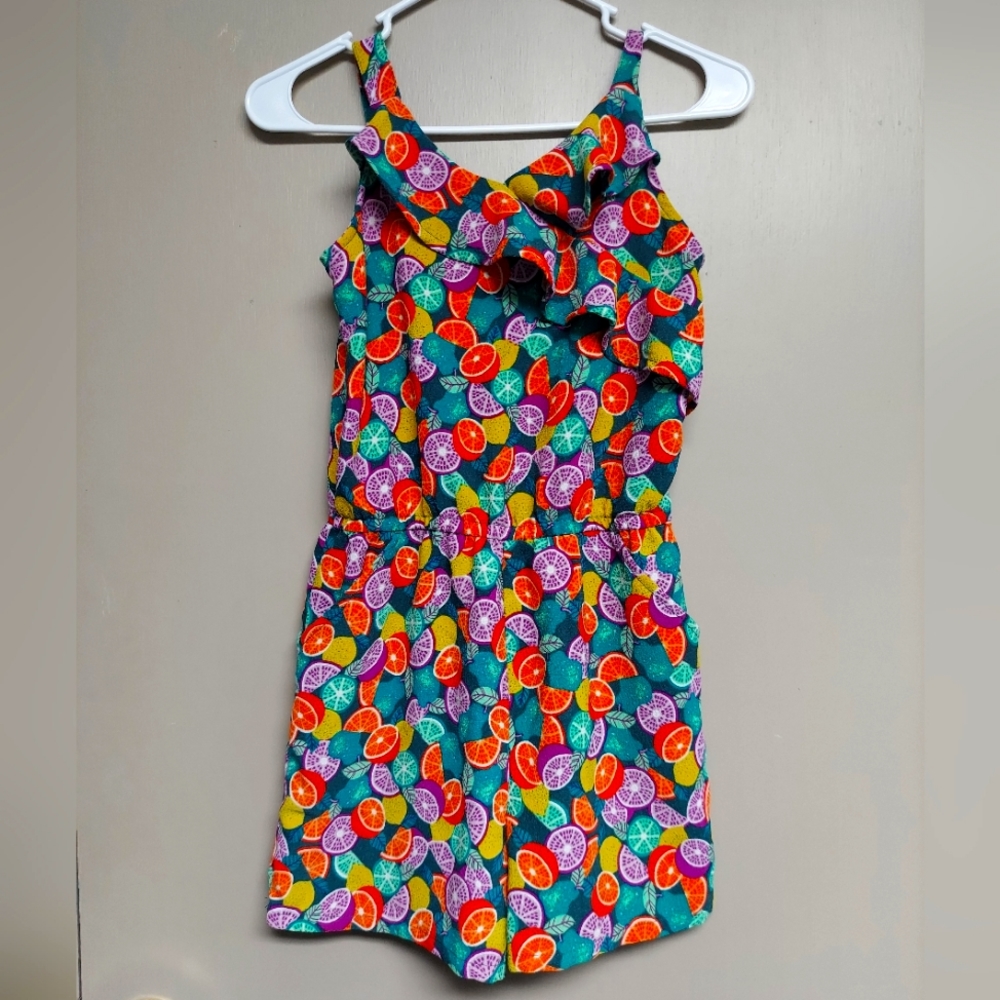 Short jumper with pockets